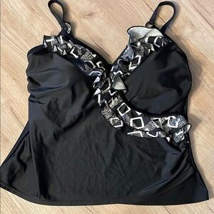 Swim by Chuck Handy Womens Black/ White Ruffled Trimmed Tankini Sz 16W